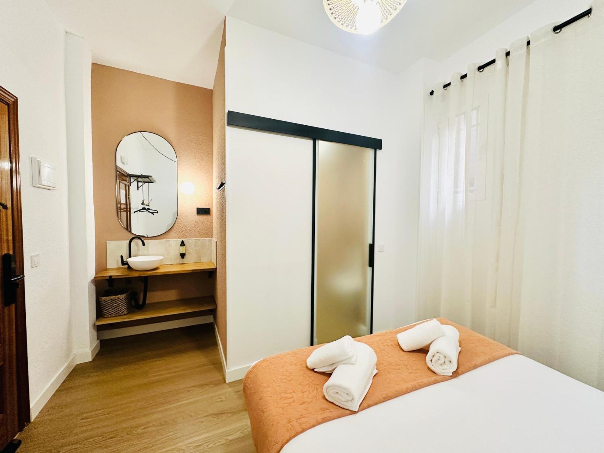 Autentic Boutique Moncloa มาดริด ภายนอก รูปภาพ