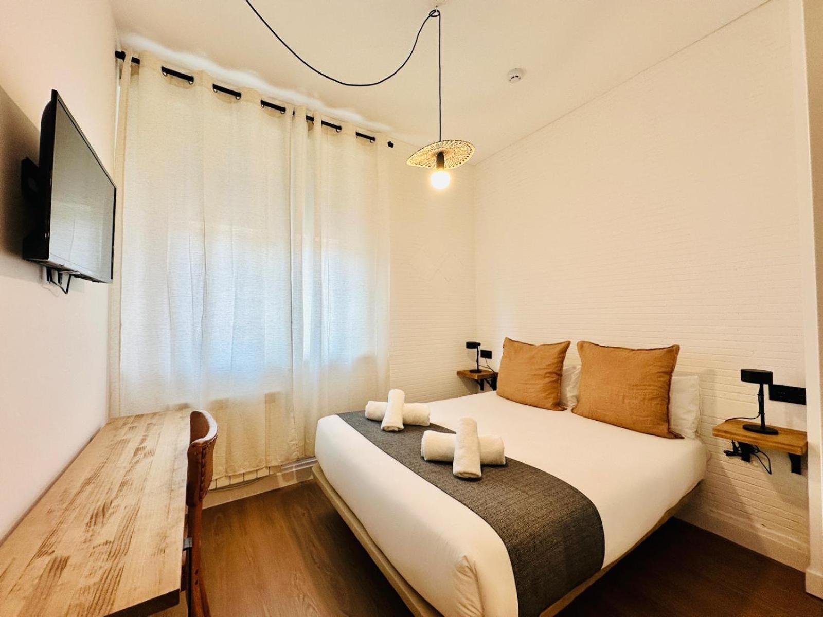 Autentic Boutique Moncloa มาดริด ภายนอก รูปภาพ